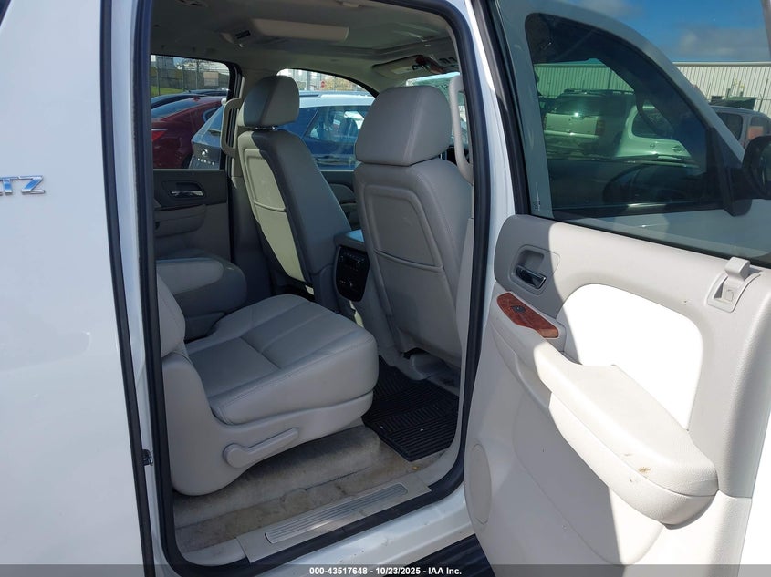 2007 Chevrolet Suburban 1500 Ltz VIN: 1GNFK16317J392946 Lot: 43517648