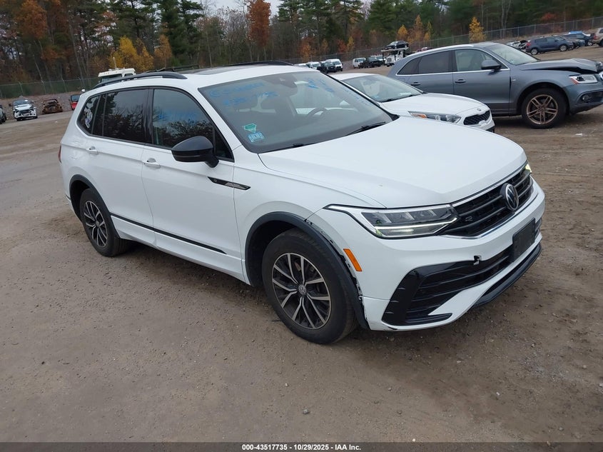 VOLKSWAGEN TIGUAN 2.0T SE R-LINE BLACK