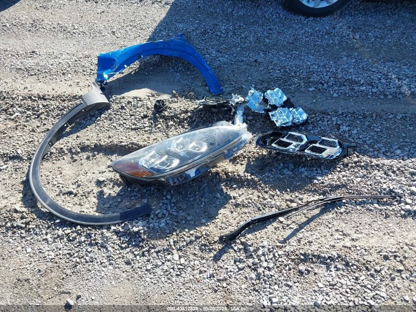 2020 Ford Escape Titanium VIN: 1FMCU9J94LUB17592 Lot: 43517829