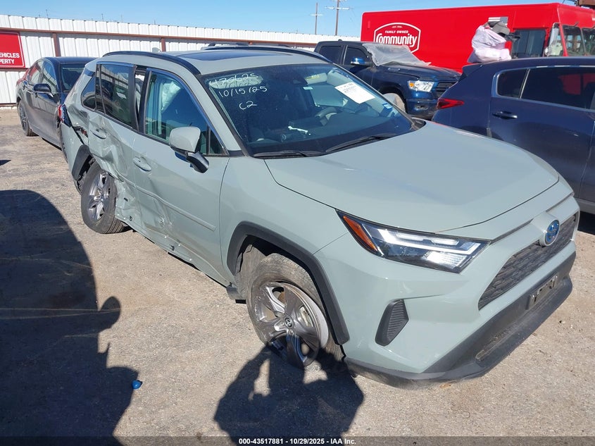 TOYOTA RAV4 HYBRID XLE