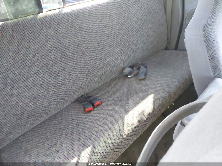 1998 Dodge Ram 1500 St VIN: 3B7HC13Y6WG210379 Lot: 43517983