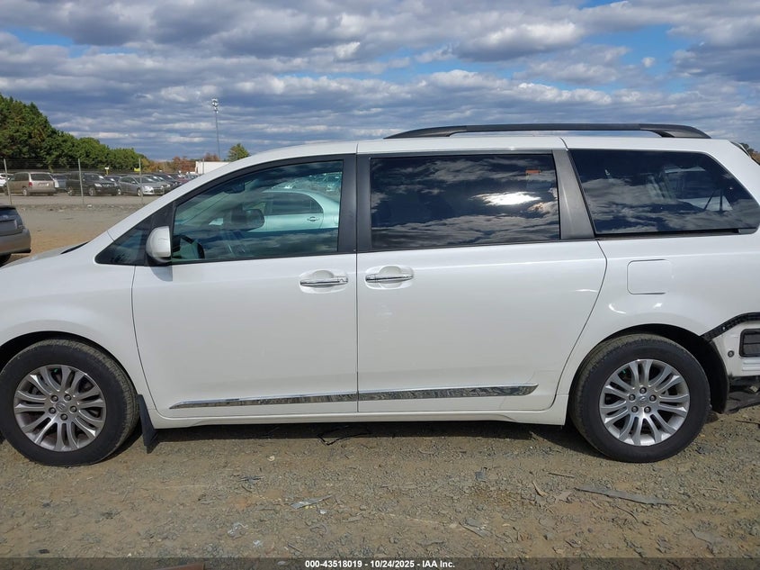 2016 TOYOTA SIENNA XLE PREMIUM 8 PASSENGER 5TDYK3DC8GS750997