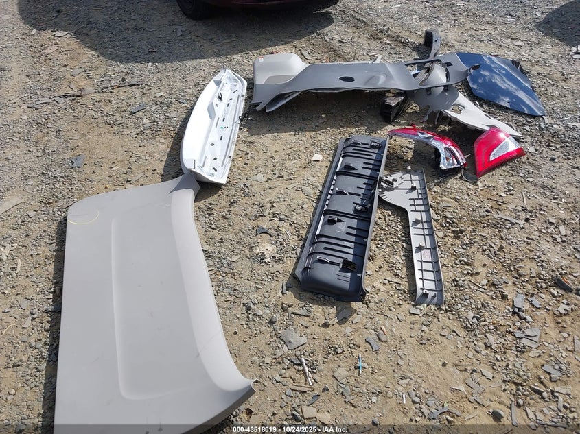 2016 TOYOTA SIENNA XLE PREMIUM 8 PASSENGER 5TDYK3DC8GS750997