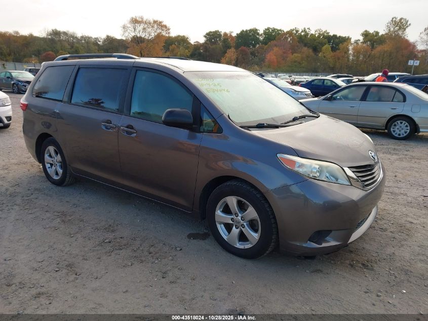 TOYOTA SIENNA LE 8 PASSENGER