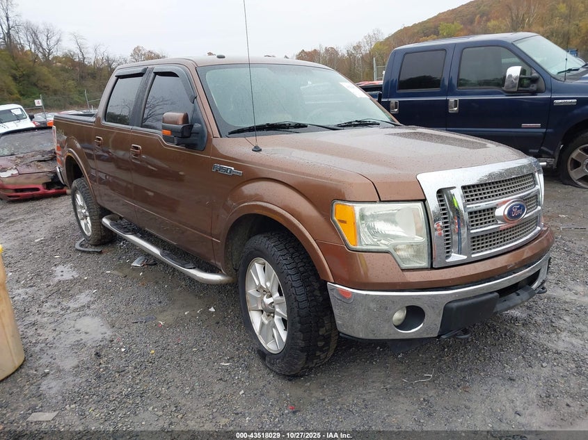 FORD F-150 LARIAT