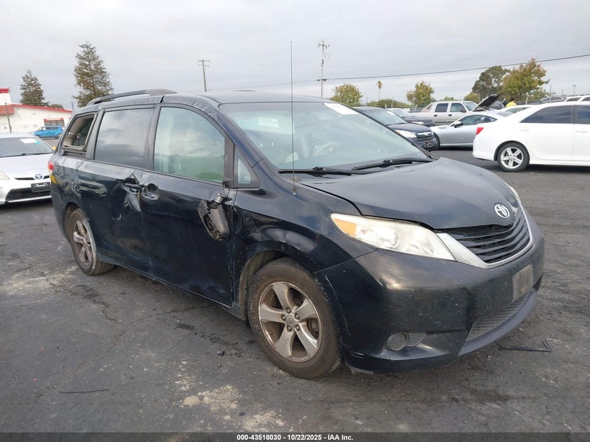 2013 TOYOTA SIENNA LE V6 8 PASSENGER - 5TDKK3DC0DS318471
