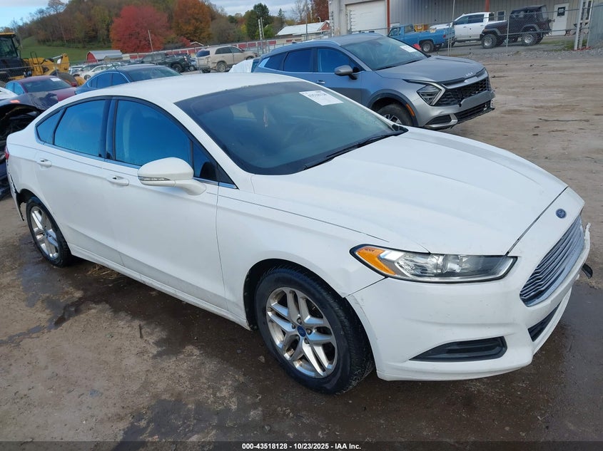 FORD FUSION SE