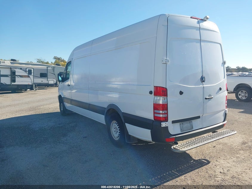 WD3PE8DB4FP125457 2015 MERCEDES-BENZ SPRINTER photo no. 3