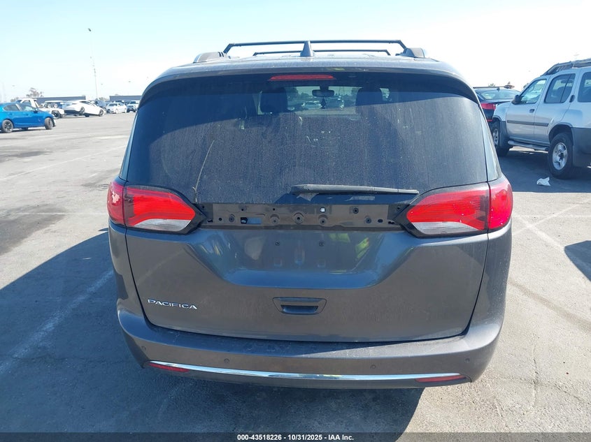2018 Chrysler Pacifica Touring L VIN: 2C4RC1BG5JR278964 Lot: 43518226