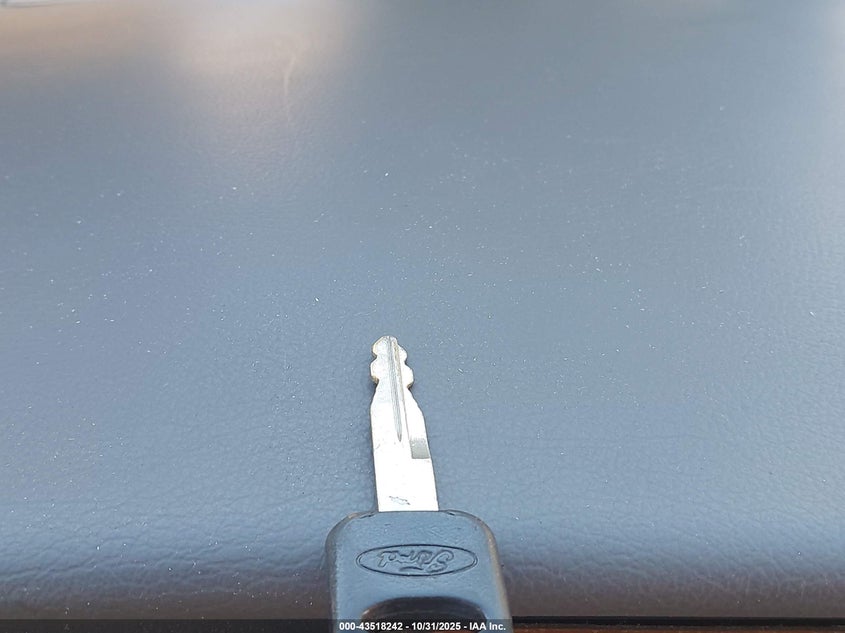 2006 Ford E-350 Cutaway VIN: 1FDWE35L46HA93594 Lot: 43518242