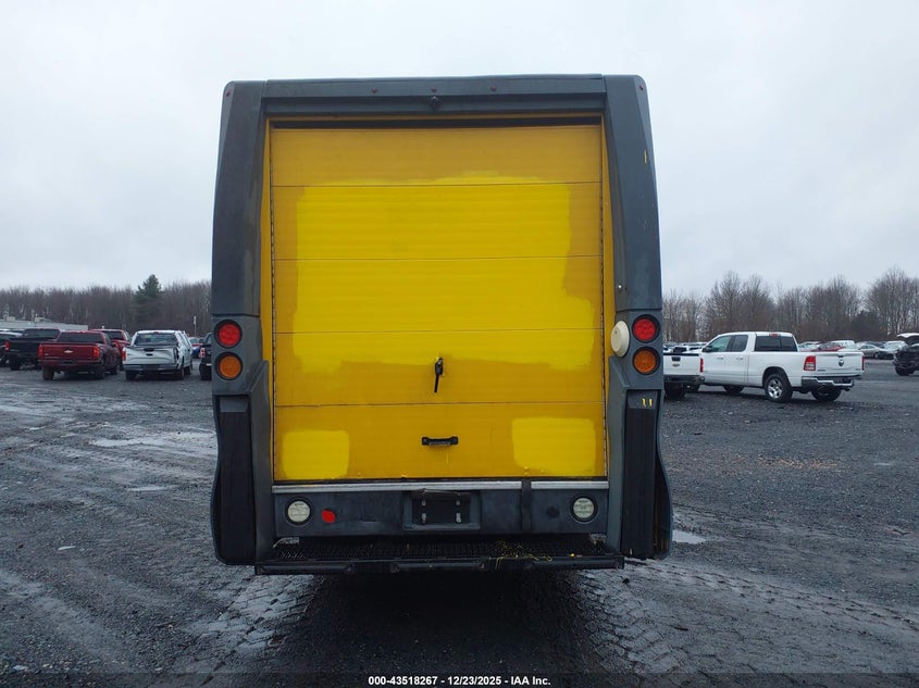 2017 Isuzu Reach VIN: JALB4T17XH7W00522 Lot: 43518267