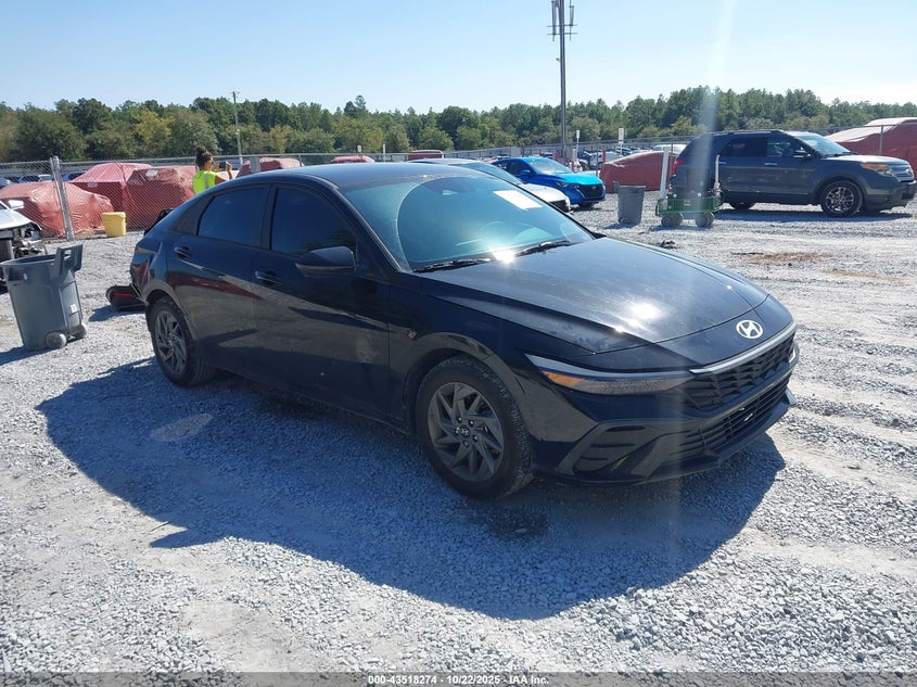 HYUNDAI ELANTRA SEL
