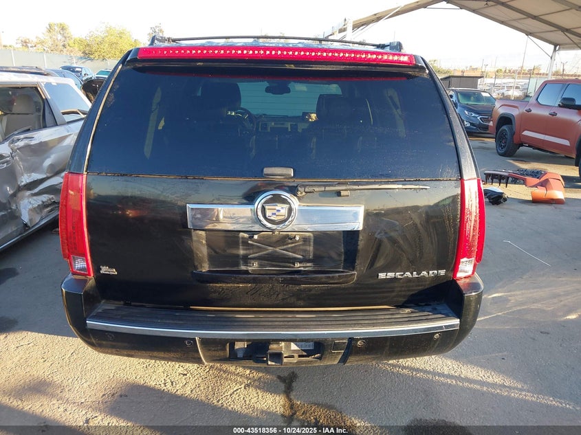 2008 Cadillac Escalade Standard VIN: 1GYFK63898R199575 Lot: 43518356
