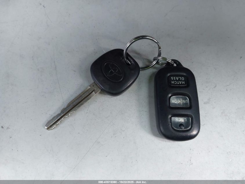 2007 Toyota Matrix Xr VIN: 2T1KR32E87C678889 Lot: 43518360