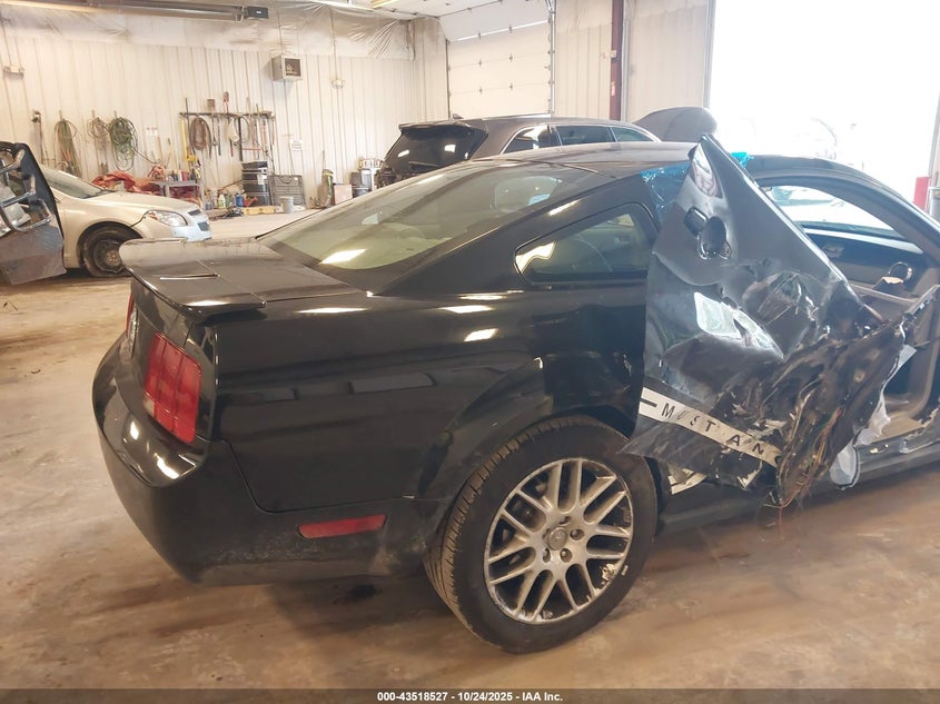 2009 Ford Mustang V6/V6 Premium VIN: 1ZVHT80N595112326 Lot: 43518527