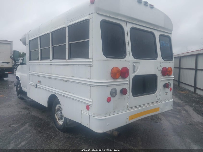 2004 Chevrolet Express Cutaway white other gasoline 1GBHG31V641189641 photo #4