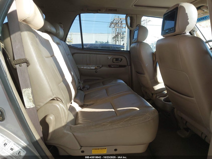 5TDZT38A72S081012 2002 TOYOTA SEQUOIA photo no. 8