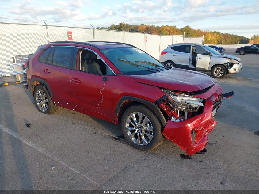 TOYOTA RAV4 XLE PREMIUM