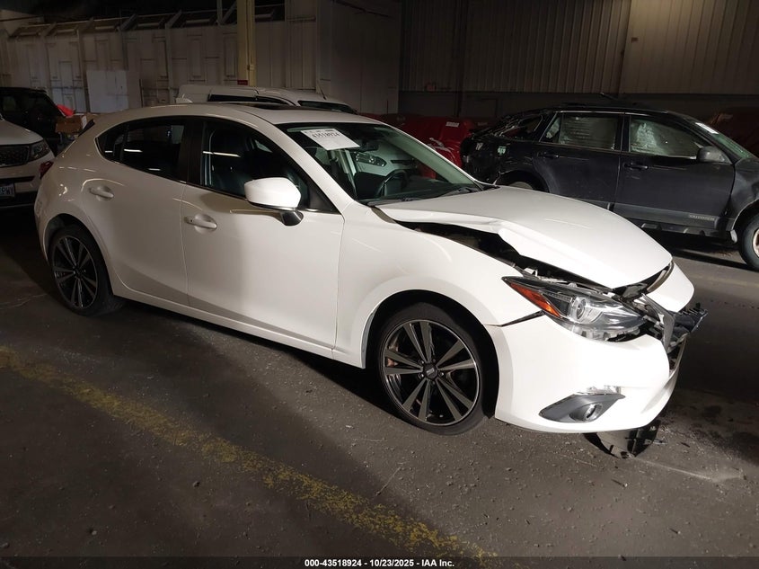 MAZDA 3 S GRAND TOURING