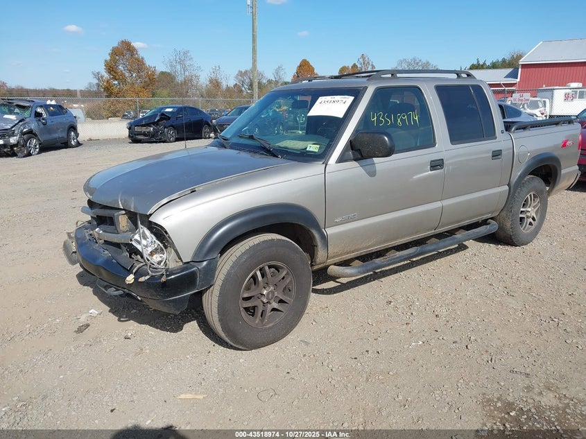 1GCDT13X04K109396 2004 CHEVROLET S-10 PICKUP photo no. 2
