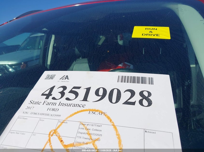 2017 Ford Escape Titanium VIN: 1FMCU0J93HUA35999 Lot: 43519028