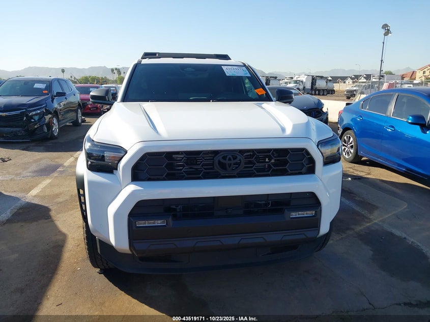 JTEVA5BRXS5025176 2025 TOYOTA 4RUNNER photo no. 12