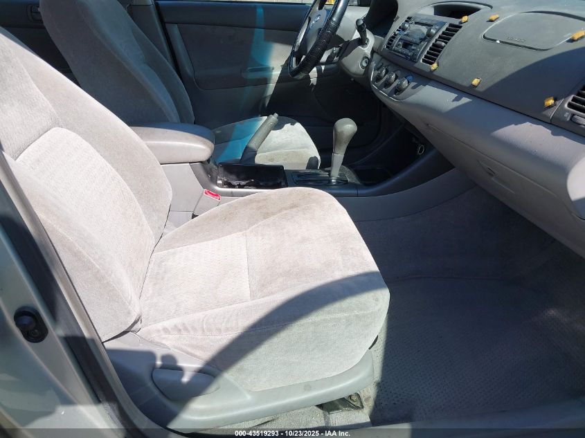 JTDBE32K120021419 2002 TOYOTA CAMRY photo no. 5