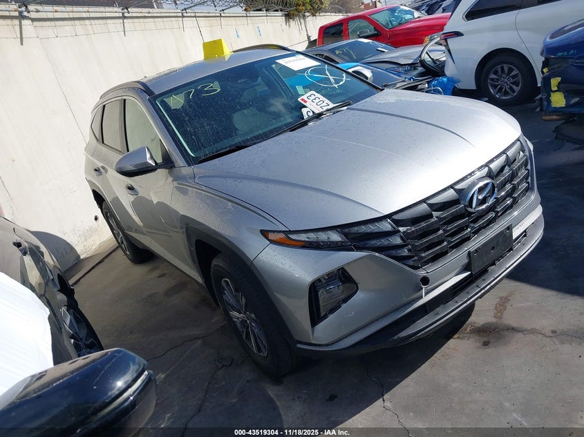 HYUNDAI TUCSON BLUE