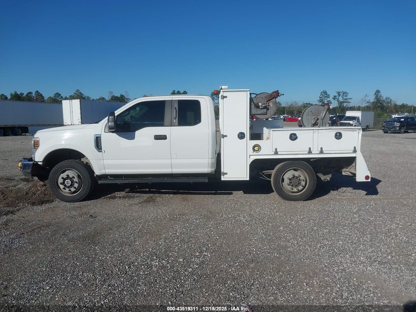2018 Ford F-350 Xl VIN: 1FD7X3B6XJEB52963 Lot: 43519311
