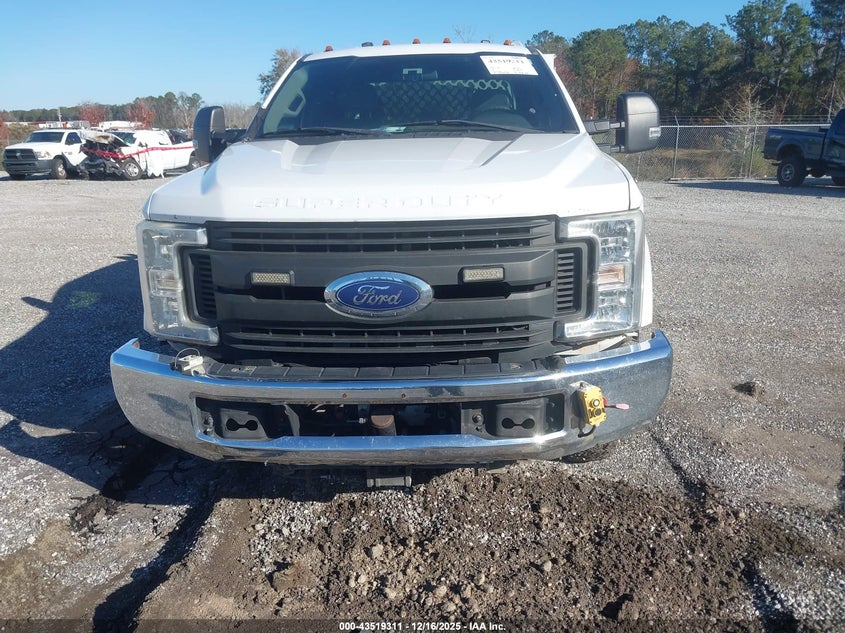 2018 Ford F-350 Xl VIN: 1FD7X3B6XJEB52963 Lot: 43519311