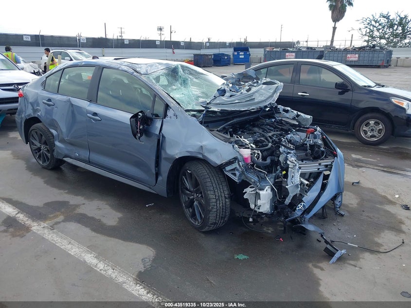 TOYOTA COROLLA HYBRID SE