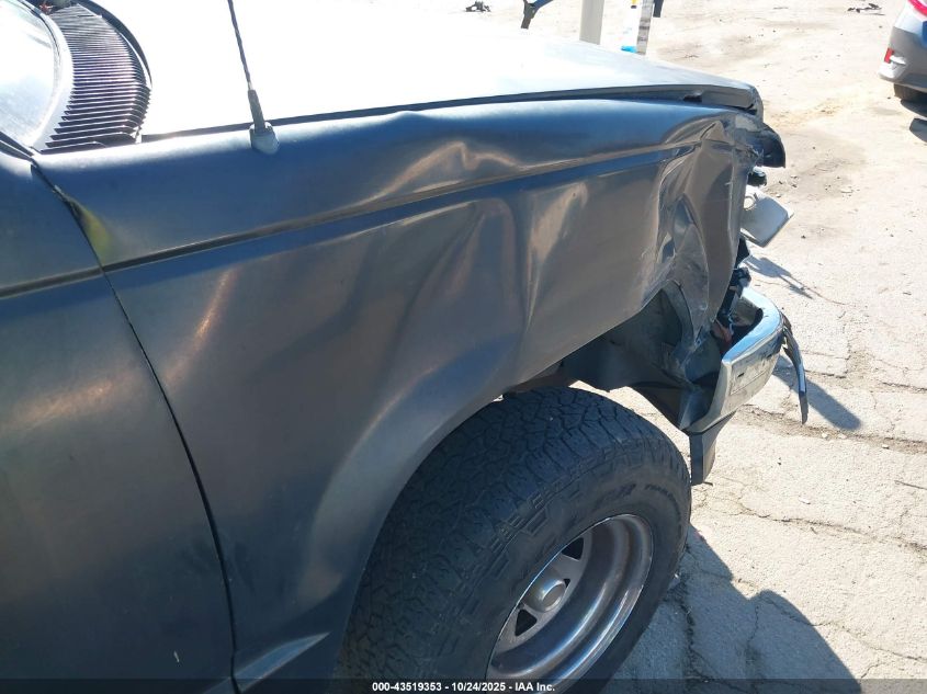 1994 Chevrolet Gmt-400 C1500 VIN: 2GCEC19K2R1249473 Lot: 43519353