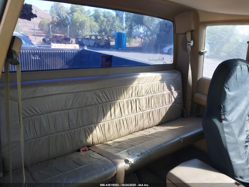 1994 Chevrolet Gmt-400 C1500 VIN: 2GCEC19K2R1249473 Lot: 43519353