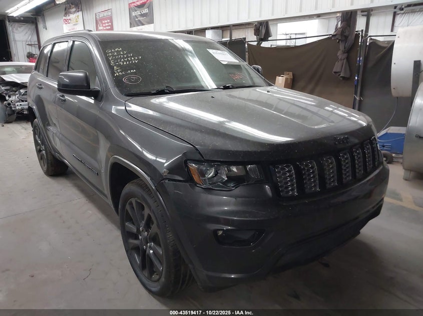 2018 JEEP GRAND CHEROKEE ALTITUDE 4X4 - 1C4RJFAG7JC119571