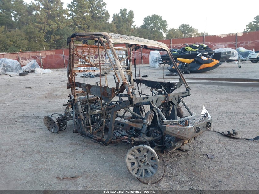 2021 CAN-AM DEFENDER LIMITED CAB HD10 - 3JBUVAX49MK005880