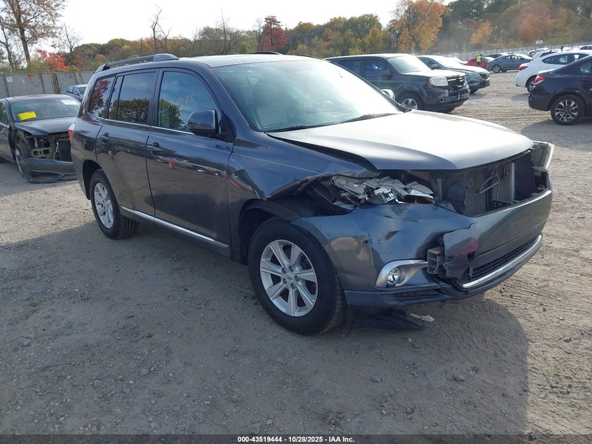TOYOTA HIGHLANDER SE V6