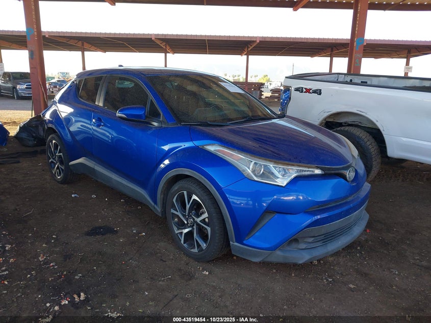 TOYOTA C-HR XLE
