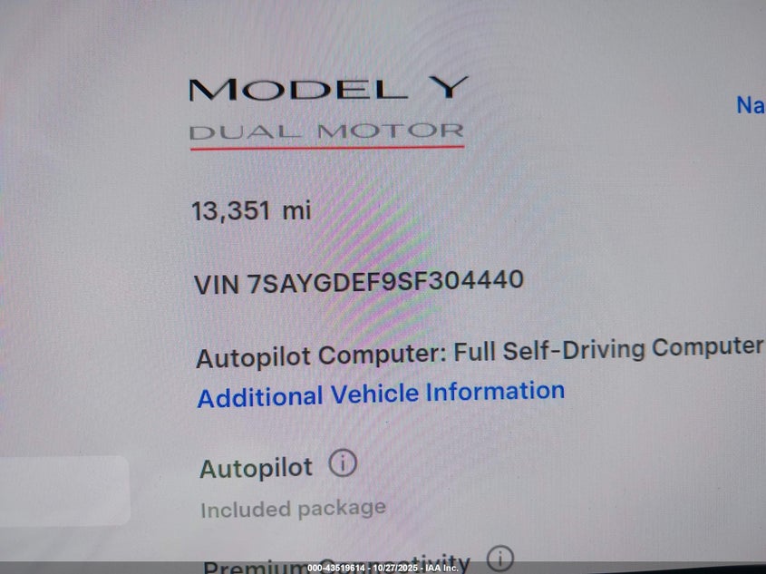 2025 Tesla Model Y Performance Dual Motor All-Wheel Drive VIN: 7SAYGDEF9SF304440 Lot: 43519614