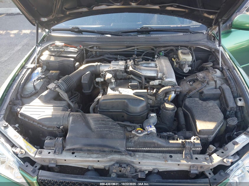 JTHBD192620062155 2002 LEXUS IS photo no. 10