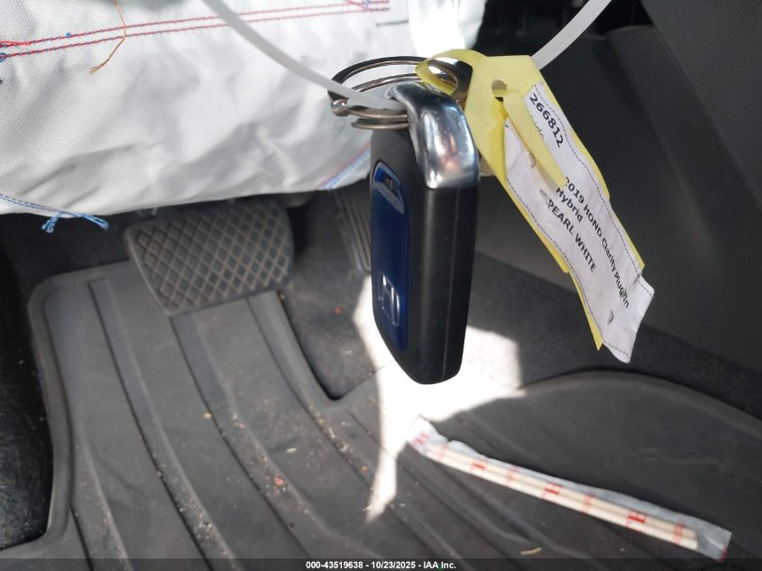 2019 Honda Clarity Plug-In Hybrid VIN: JHMZC5F16KC001861 Lot: 43519638