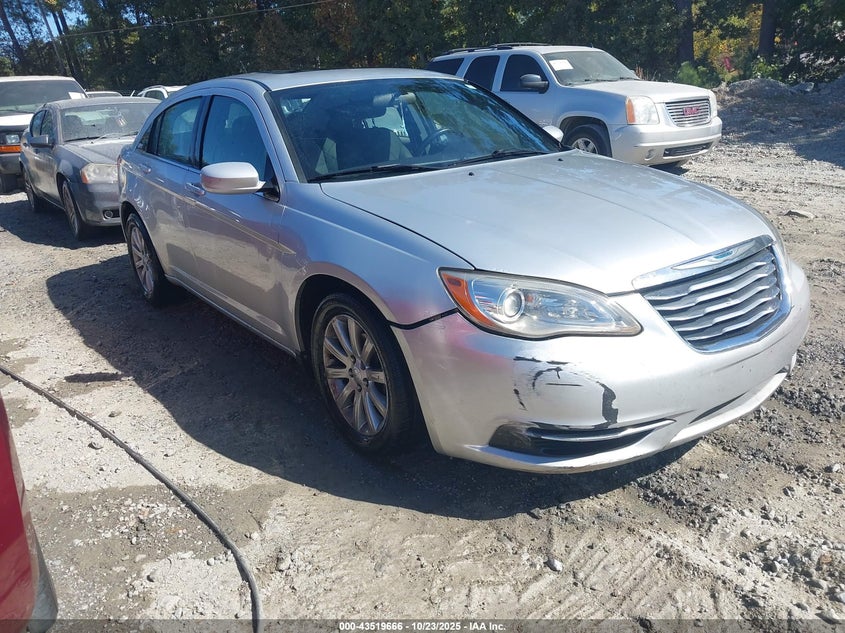 CHRYSLER 200 TOURING