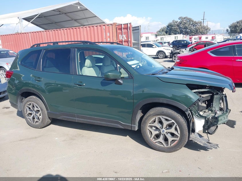2022 SUBARU FORESTER PREMIUM JF2SKAEC2NH488664