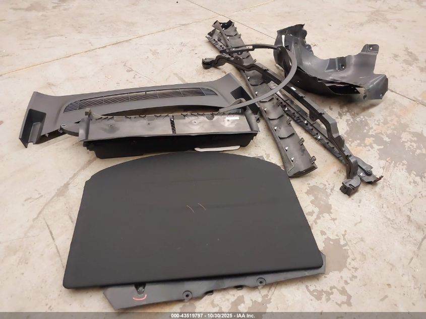 2026 Tesla Model Y Long Range Dual Motor All-Wheel Drive/Long Range Launch Series VIN: 7SAYGDEE9TA388250 Lot: 43519797