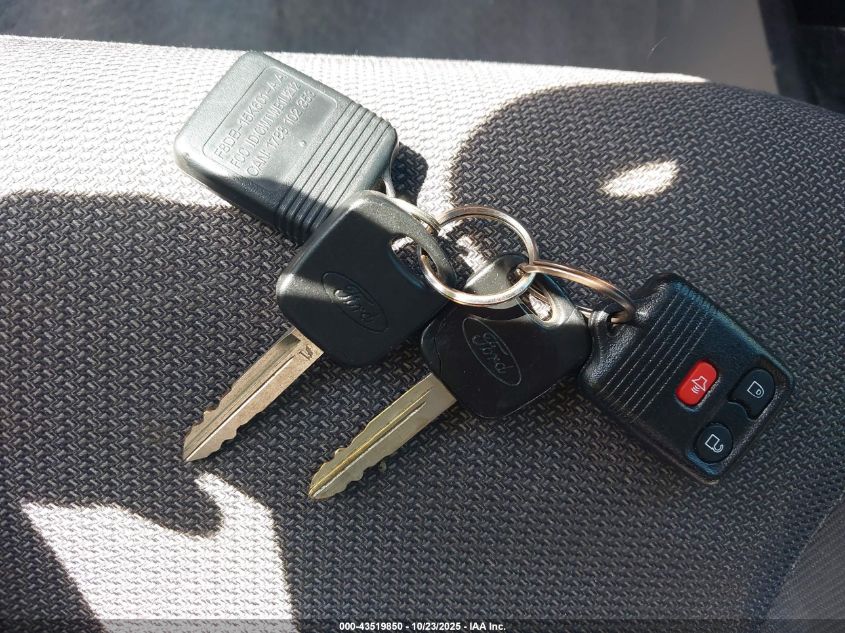 2002 Ford Escape Xlt VIN: 1FMYU03152KA36037 Lot: 43519850