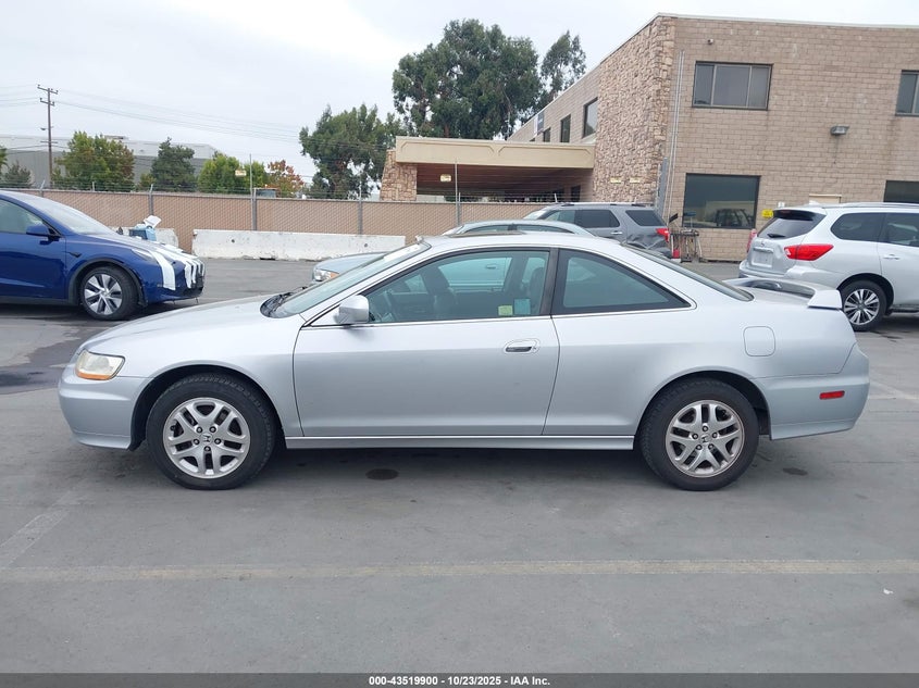 1HGCG22551A009500 2001 HONDA ACCORD photo no. 14