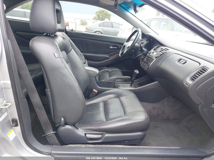 1HGCG22551A009500 2001 HONDA ACCORD photo no. 5