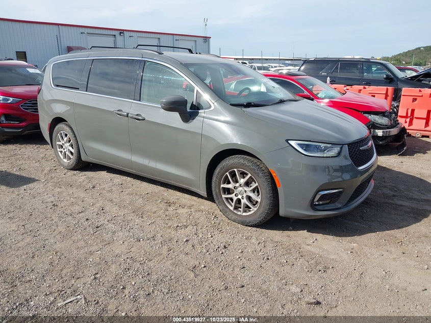 2022 CHRYSLER PACIFICA TOURING L - 2C4RC1BGXNR117449