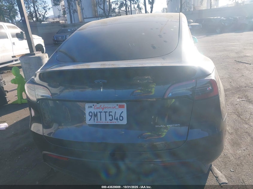 2024 Tesla Model Y Long Range Dual Motor All-Wheel Drive VIN: 7SAYGAEE2RF060419 Lot: 43520089