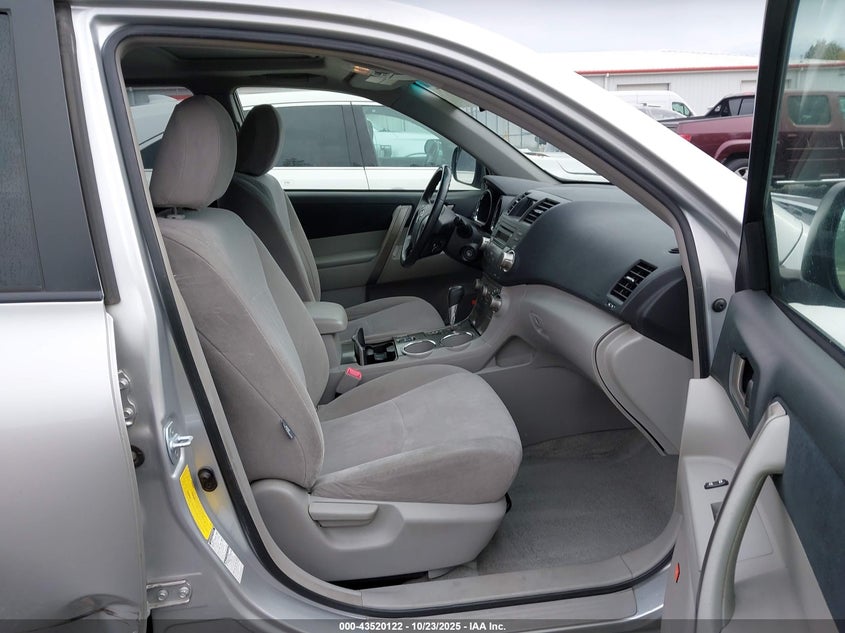 JTEES43A792123366 2009 TOYOTA HIGHLANDER photo no. 17