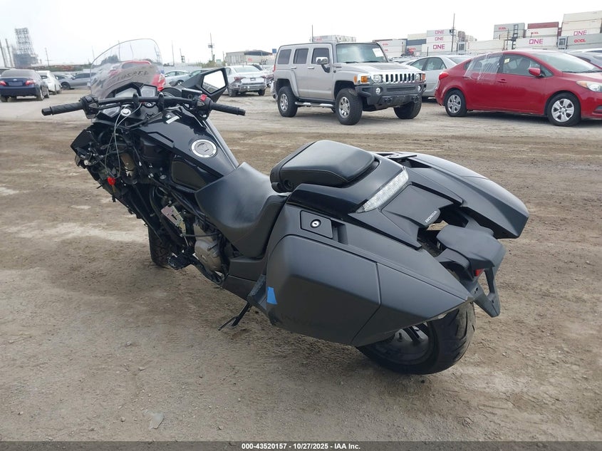 JH2RC8115FK000200 2015 HONDA NC photo no. 3